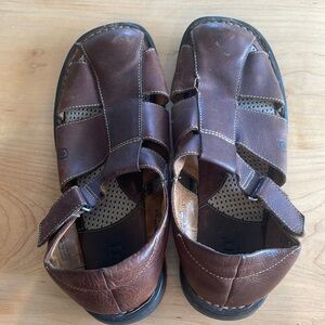 Leather sandals